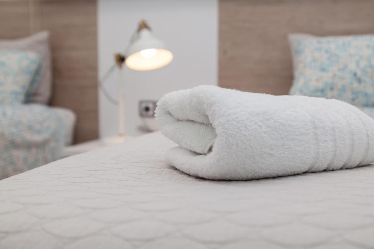 Apartament Gaudi Arenales del Sol Bagian luar foto